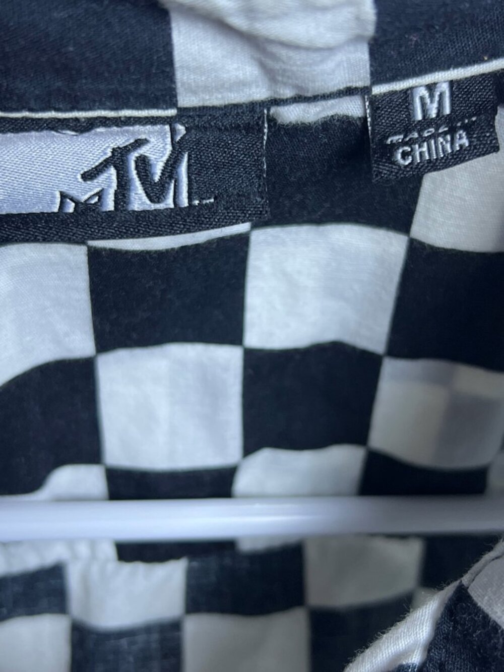 MTV Checkerboard Short Sleeve Button Up Shirt Medium - Picture 5 of 5